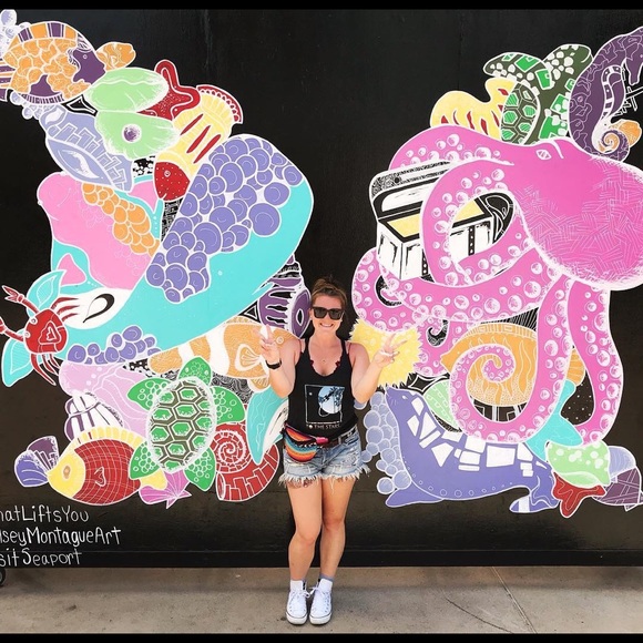 Meet your Posher, Heather - Picture 4 of 5